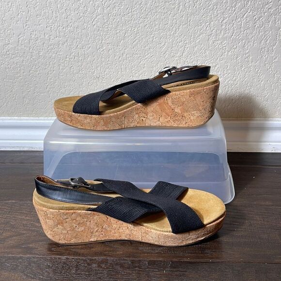 MICHELLE D BLACK WEDGE SANDAL SIZE 10 - Picture 1 of 8